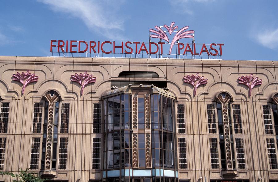 Friedrichstadtpalast Berlin „BLINDED by DELIGHT“