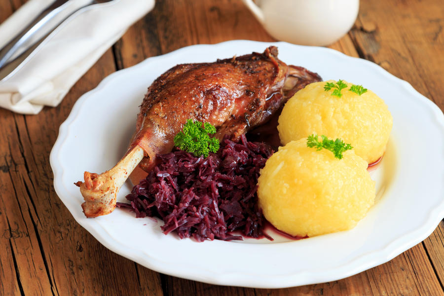 Martinsgans mit den Hutzenbossen